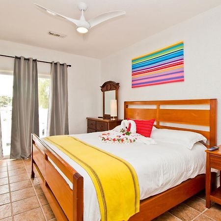 Banyan Bay Suites ซานเปโดร ภายนอก รูปภาพ
